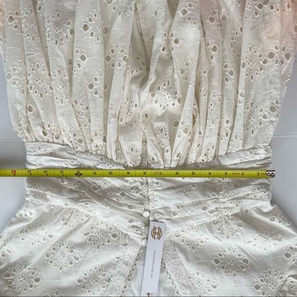 House of Harlow 1960 White eyelet button front puff sleeve midi dress - Picture 6 of 12